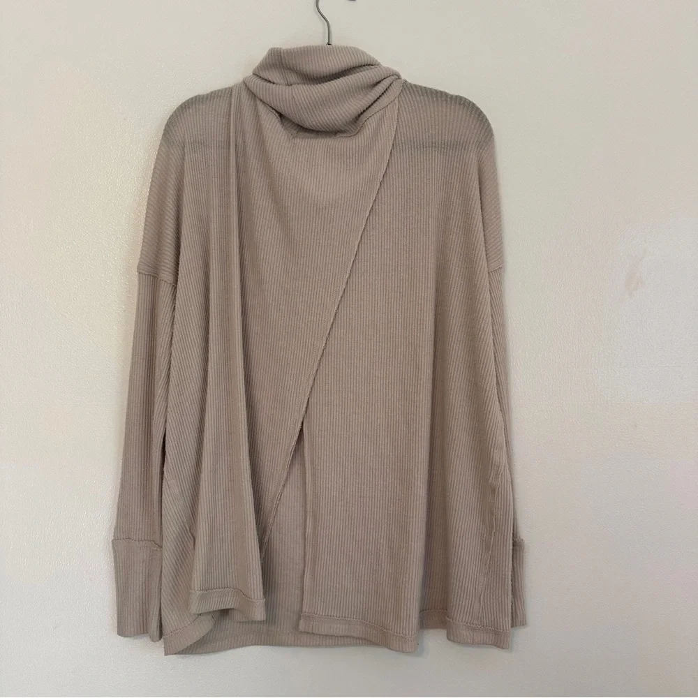 Free People Juicy Long Sleeve thermal - Small - Stone Cold (Beige)